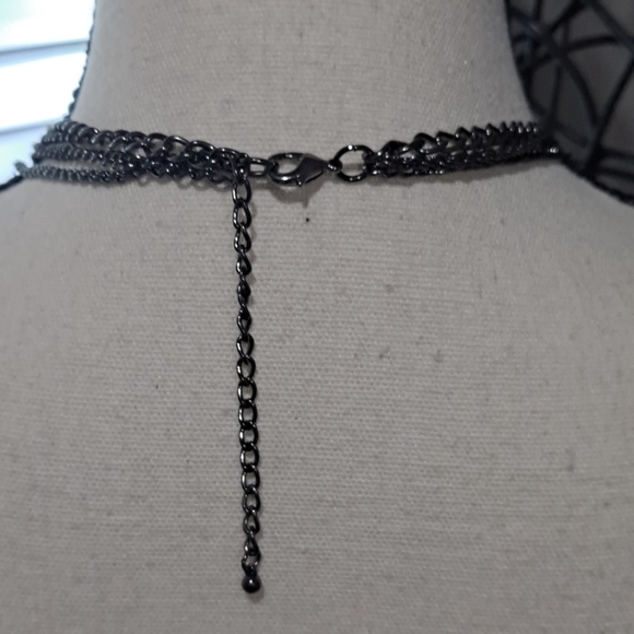 Crystal Statement Necklace Gunmetal Chain - Picture 4 of 4